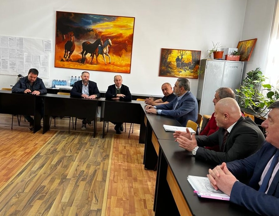 S-au semnat acorduri de cooperare între Primăriile Pătârlagele și Nehoiu și Primăria Rois din Spania