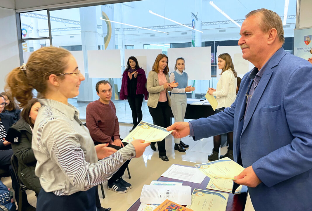 ”Bătălia Cărților” 2023, un concurs pentru elevii de gimnaziu și de liceu ”Bătălia Cărților” 2023, un concurs pentru elevii de gimnaziu și de liceu