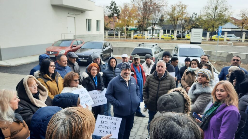Continuă protestul angajaților TESA din cadrul Spitalului Județean de Urgență Buzău