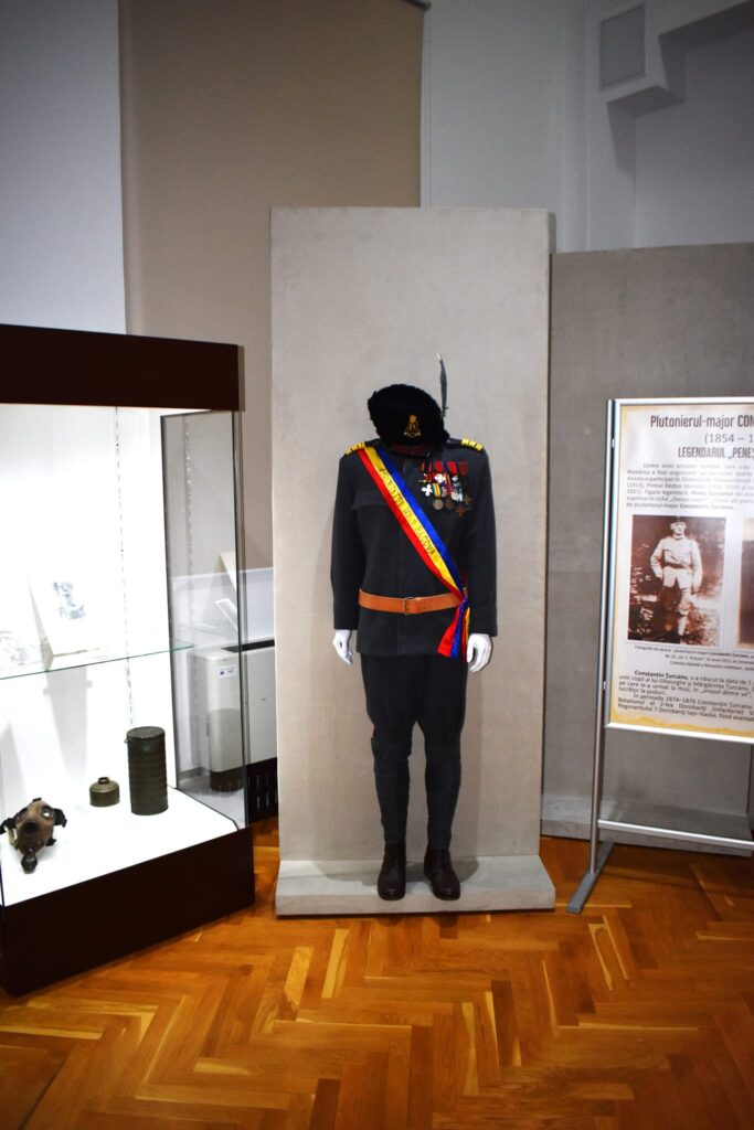 CULTURĂ | Expoziția temporară „Oameni ai Unirii” deschisă la Muzeul Județean Buzău
