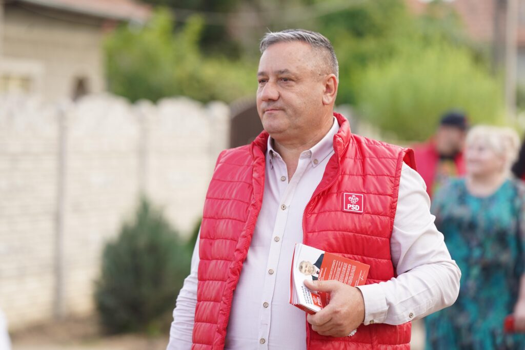 Vizită de succes la Vadu Pașii: Planuri ambițioase prezentate de echipa PSD (C)