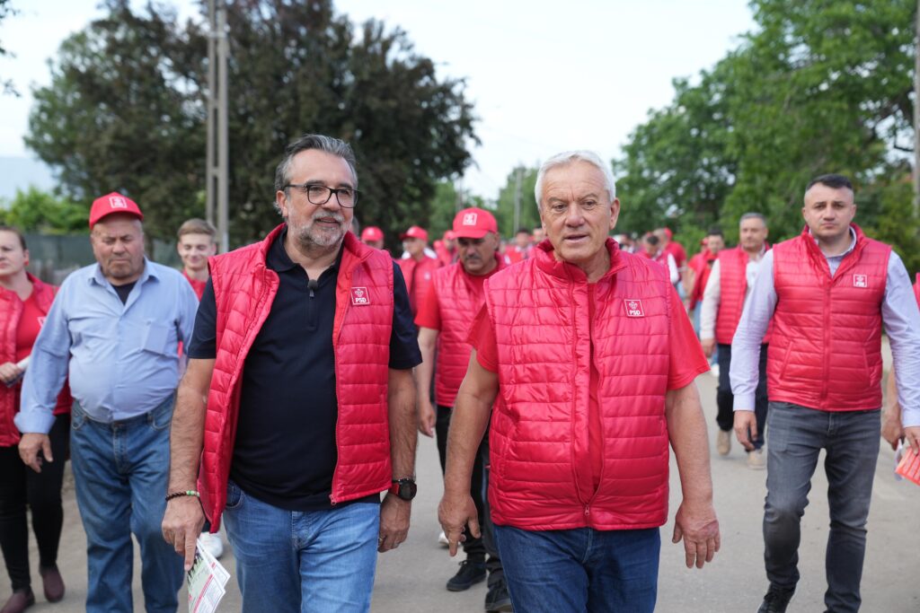 Vizită de succes la Vadu Pașii: Planuri ambițioase prezentate de echipa PSD (C)