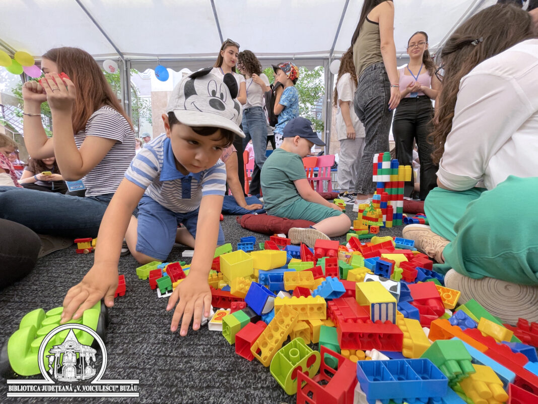 Vara magică la „Ludoteca din grădină”: activități pentru copii în curtea Muzeului Județean Buzău Vara magică la „Ludoteca din grădină”: activități pentru copii în curtea Muzeului Județean Buzău