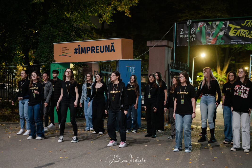Peste 1.500 de spectatori au participat la cea de-a XI-a ediție a Festivalului „Săptămâna Teatrului Tânăr” Peste 1.500 de spectatori au participat la cea de-a XI-a ediție a Festivalului „Săptămâna Teatrului Tânăr”