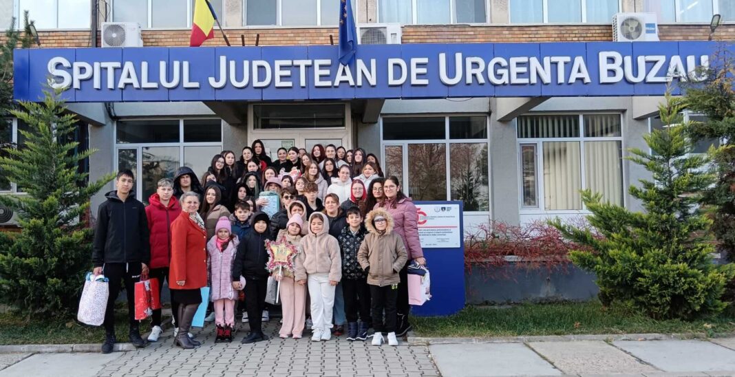 Elevii de la Liceul cu Program Sportiv din Buzău, colindători la Spitalul Județean de Urgență Elevii de la Liceul cu Program Sportiv din Buzău, colindători la Spitalul Județean de Urgență