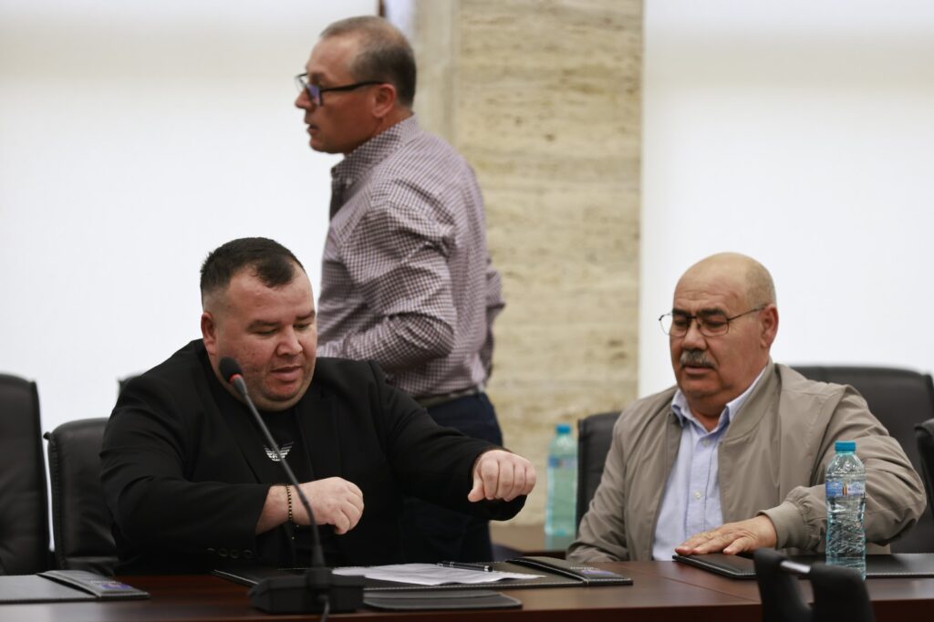 Întâlnire de lucru între primarii buzoieni și conducerea ANRE, găzduită de Consiliul Județean Buzău