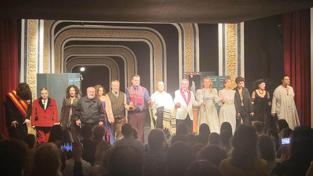 Maia Morgenstern a strălucit în „Neguțătorul din Veneția”, în deschiderea festivalului ”Buzău Iubește Teatru” Maia Morgenstern a strălucit în „Neguțătorul din Veneția”, în deschiderea festivalului ”Buzău Iubește Teatru”