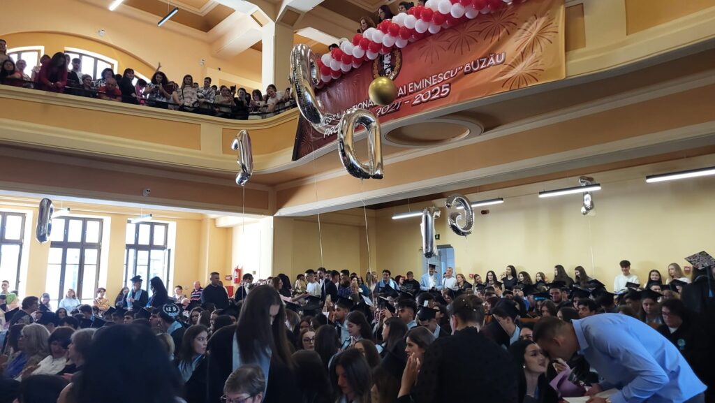 Festivitate emoționantă de absolvire la Colegiul Național Mihai Eminescu