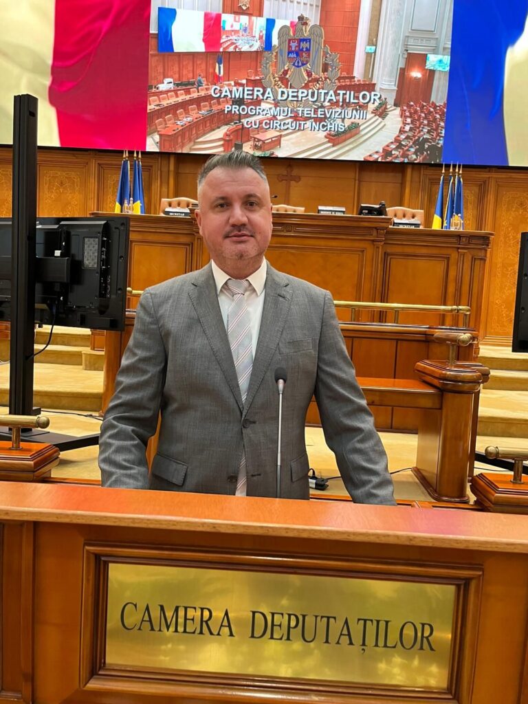 Romeo Lungu: „Educația este cheia unei democrații sănătoase”