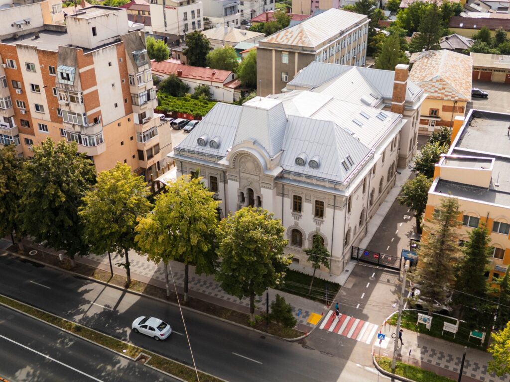 Buzăul redă comunității o bijuterie arhitecturală: clădirea istorică de pe Bulevardul Unirii, restaurată și transformată în Centru expozițional, cultural și turistic