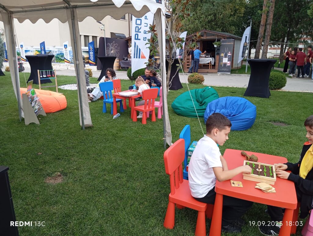 Biblioteca Județeană „Vasile Voiculescu” Buzău, ”degustare de carte” la Dealu Mare Wine & Food Festival
