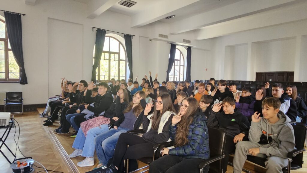 Ateliere vocaționale gratuite la Muzeul Județean Buzău pentru elevii din gimnaziu