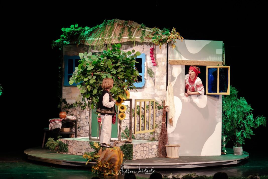 Vladimir Pantiș, talentatul copil de doar 8 ani care îl interpretează pe Nică în spectacolul „Amintiri din copilărie” Vladimir Pantiș, talentatul copil de doar 8 ani care îl interpretează pe Nică în spectacolul „Amintiri din copilărie”