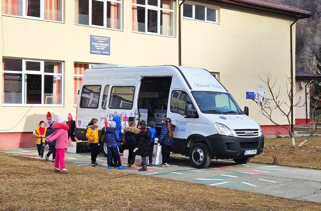 Și publicul decide! „Muzeul Mobil” al Muzeului Județean Buzău, finalist în Gala Inovării în Sectorul Public 2025 – proiectul are nevoie de votul buzoienilor Și publicul decide! „Muzeul Mobil” al Muzeului Județean Buzău, finalist în Gala Inovării în Sectorul Public 2025 – proiectul are nevoie de votul buzoienilor