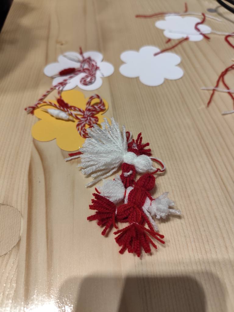 Tradiția prinde viață la muzeu: atelier de țesut pe carton, cu acces gratuit, la Vergu-Mănăilă