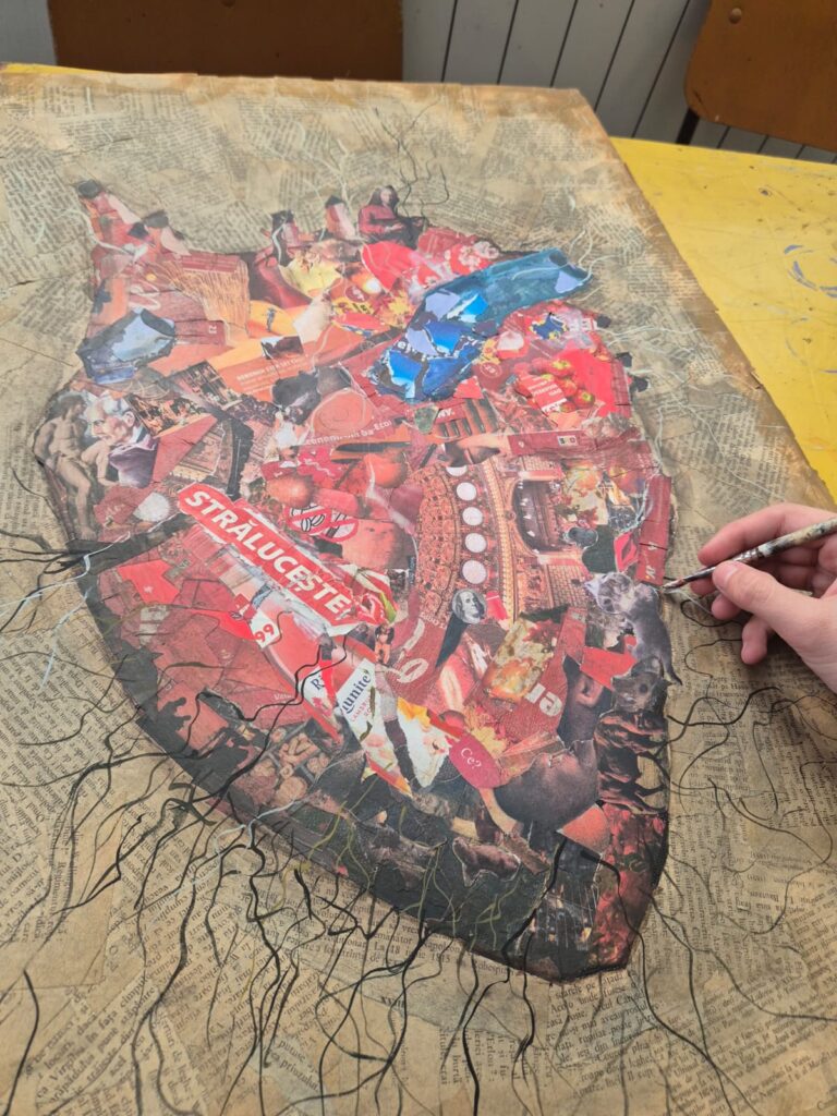 „Forma Vieții” – Expoziție de artă cu tematică medicală, la Spitalul Județean de Urgență Buzău
