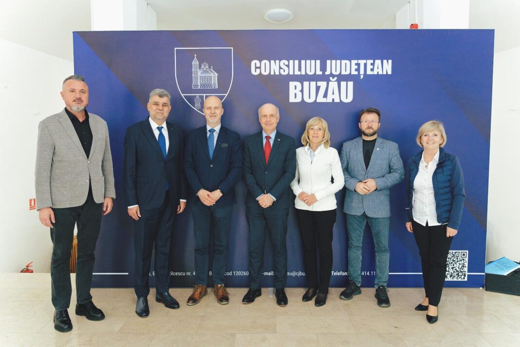Delegație a Senatului Republicii Cehe, în vizită la Consiliul Județean Buzău Delegație a Senatului Republicii Cehe, în vizită la Consiliul Județean Buzău
