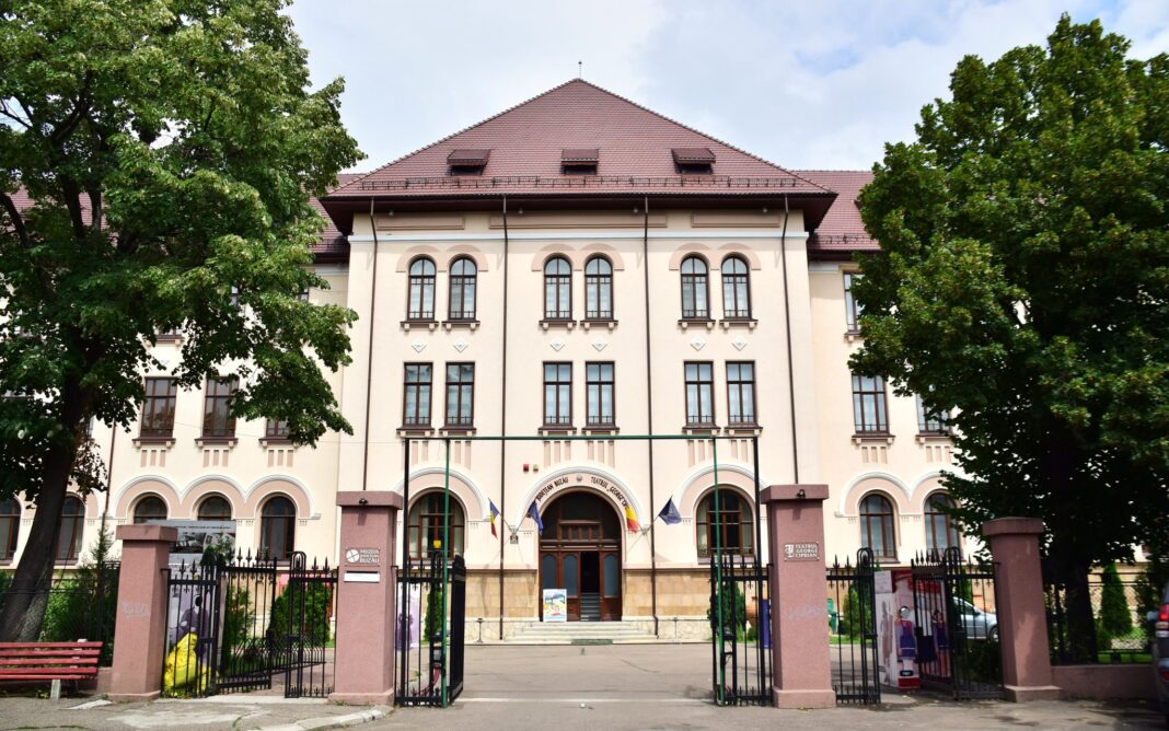 Muzeul Județean Buzău trece la programul de vară și își așteaptă vizitatorii inclusiv de 1 Mai Intrare liberă la muzeele din Buzău, de 9 Mai