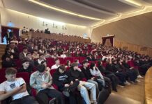 Elevii buzoieni de la matematică-informatică, față în față cu viitorul tehnologiei și al inteligenței artificiale